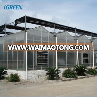 Multi span polycarbonate greenhouse